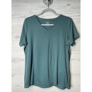 LL Bean Shirt Womens Large Green Supima Cotton V Neck Short Sleeve Casual Tee